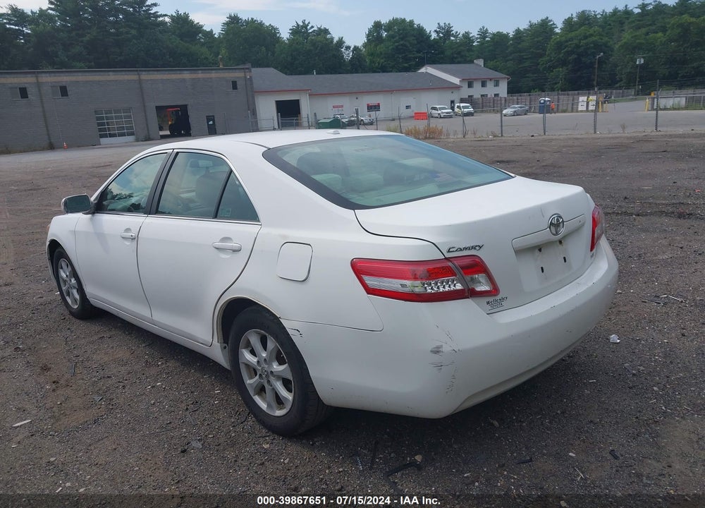 2011 TOYOTA CAMRY LE VIN: 4T1BF3EKXBU583509