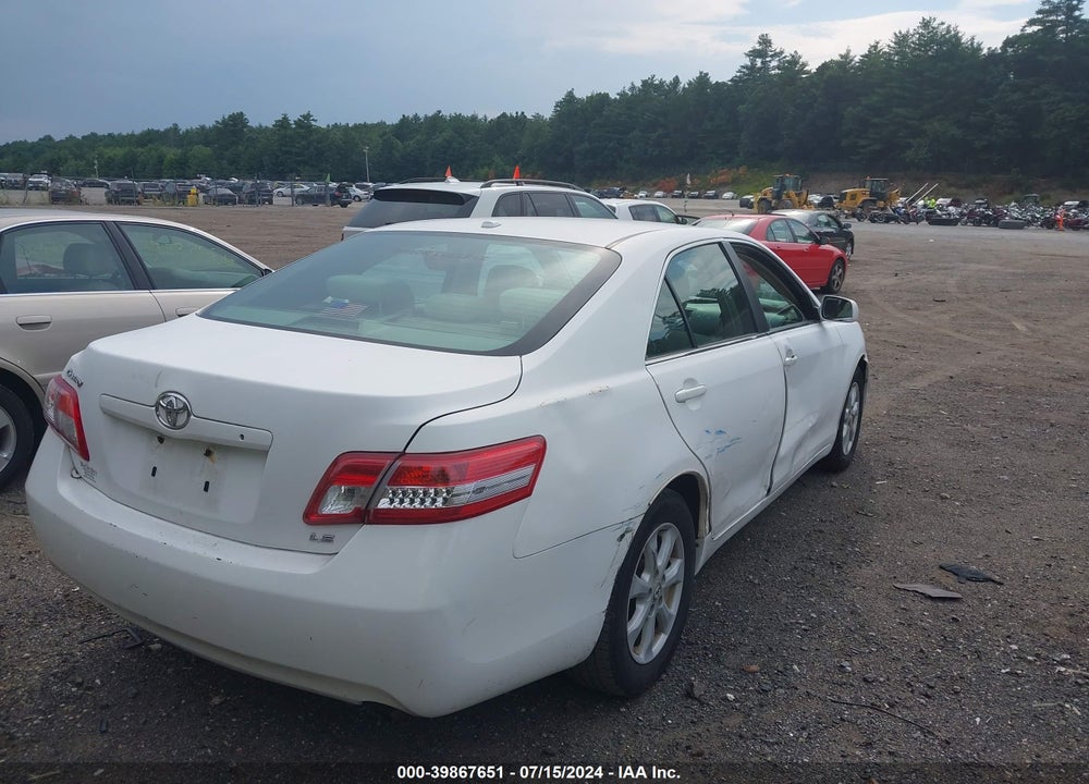 2011 TOYOTA CAMRY LE VIN: 4T1BF3EKXBU583509