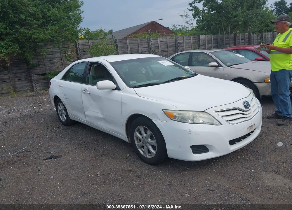 2011 TOYOTA CAMRY LE VIN: 4T1BF3EKXBU583509