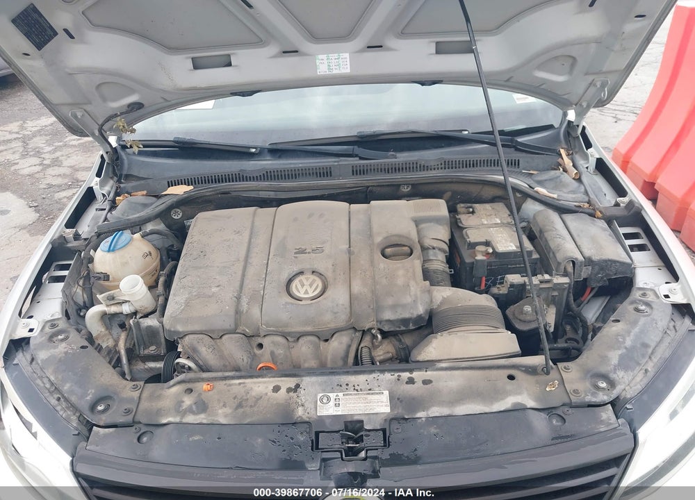 2011 VOLKSWAGEN JETTA 2.5L SE VIN: 3VWDX7AJ6BM026547