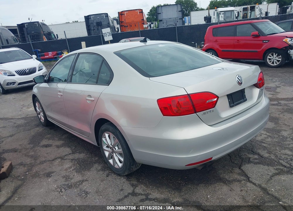 2011 VOLKSWAGEN JETTA 2.5L SE VIN: 3VWDX7AJ6BM026547