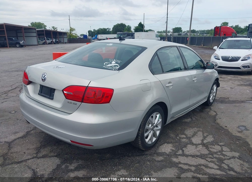 2011 VOLKSWAGEN JETTA 2.5L SE VIN: 3VWDX7AJ6BM026547
