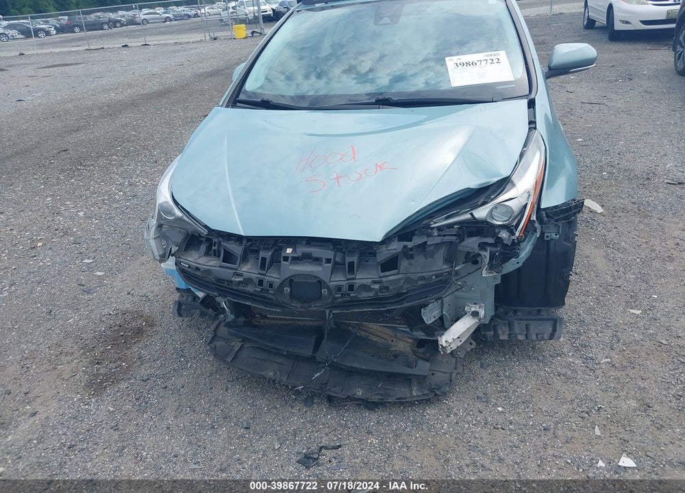 2017 TOYOTA PRIUS TWO VIN: JTDKBRFUXH3038511