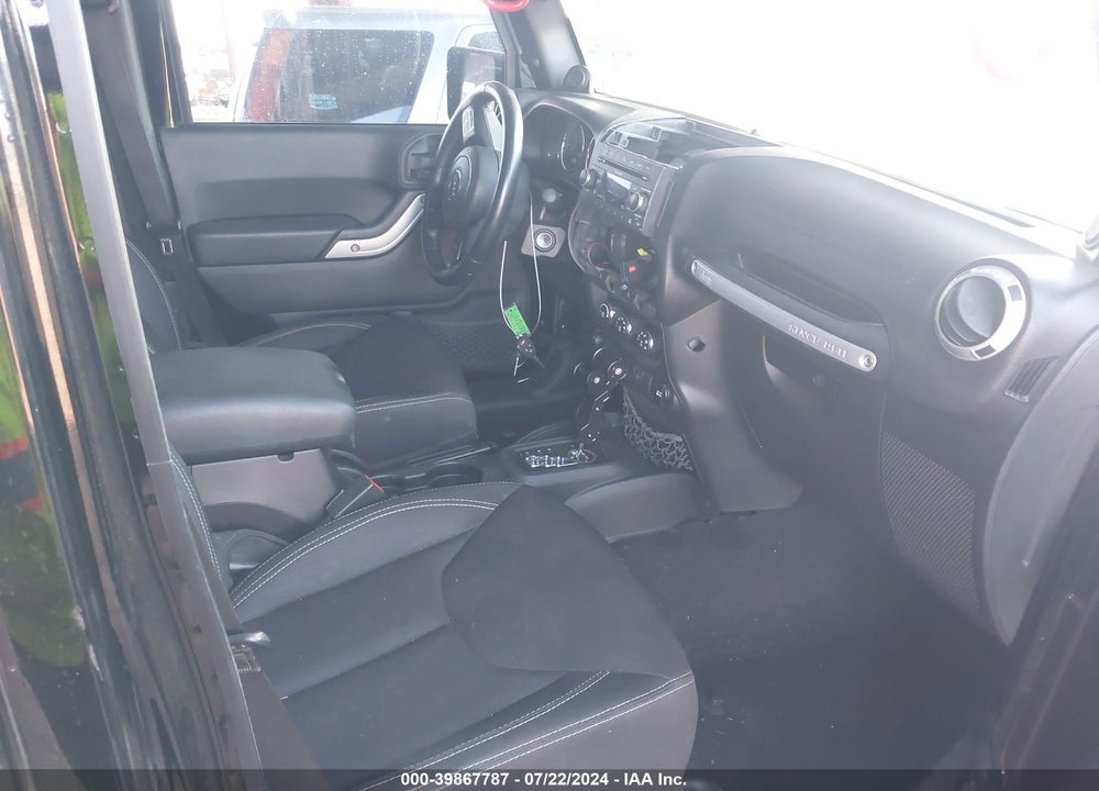 2014 JEEP WRANGLER UNLIMITED RUBICON VIN: 1C4HJWFGXEL210411