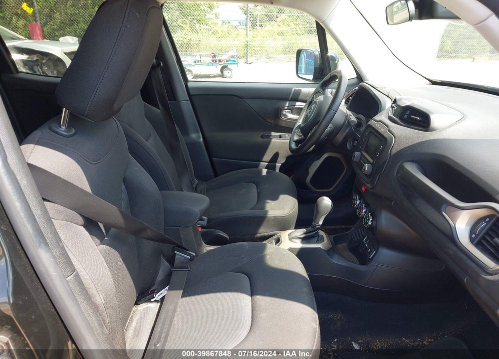 2016 JEEP RENEGADE LATITUDE VIN: ZACCJABT1GPD81109