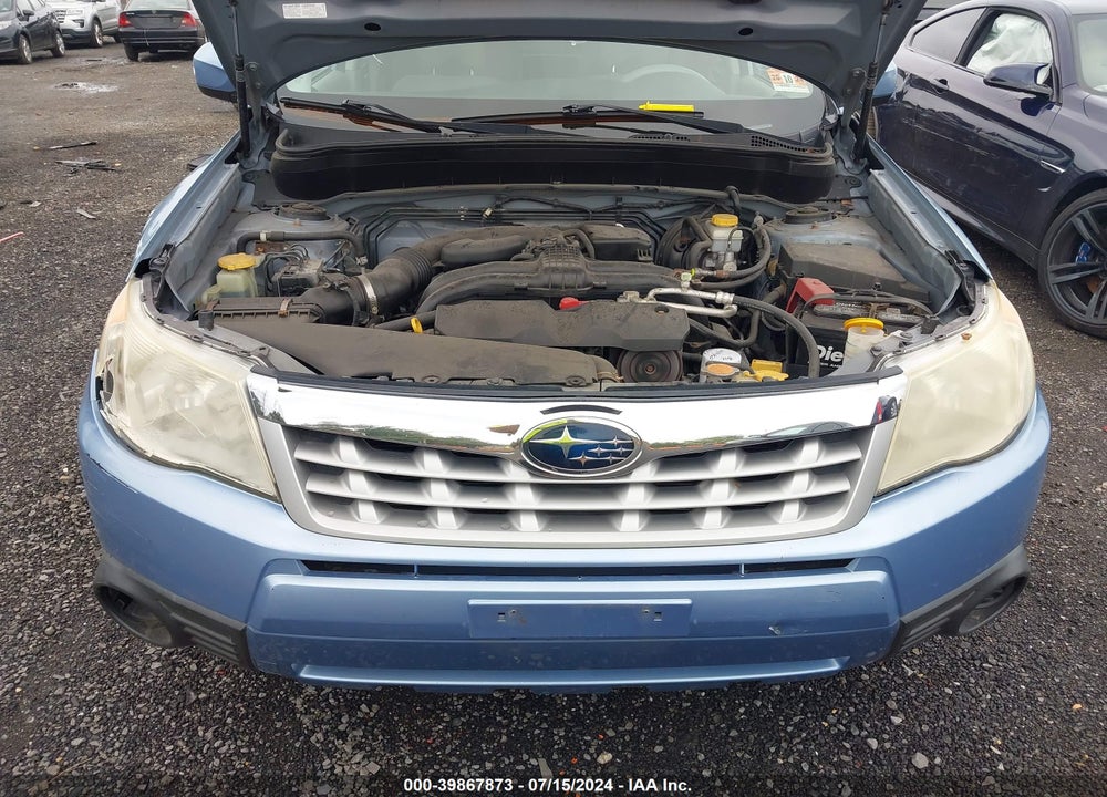 2011 SUBARU FORESTER 2.5X PREMIUM VIN: JF2SHACC2BH780067
