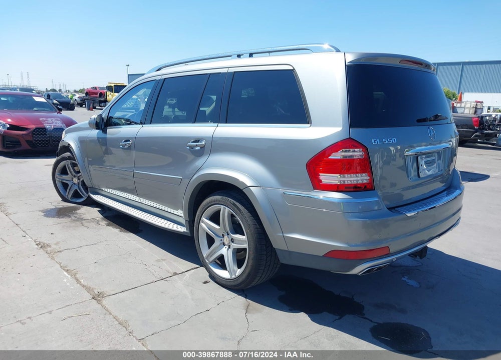 2010 MERCEDES-BENZ GL 550 4MATIC VIN: 4JGBF8GE8AA568141