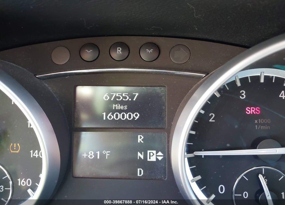 2010 MERCEDES-BENZ GL 550 4MATIC VIN: 4JGBF8GE8AA568141