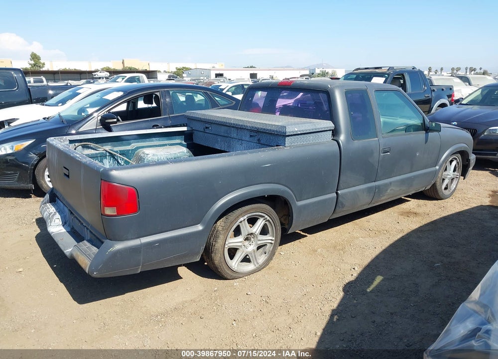 1996 GMC SONOMA VIN: 1GTCS1948T8502599