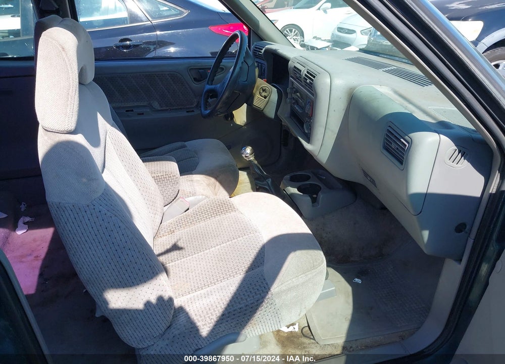 1996 GMC SONOMA VIN: 1GTCS1948T8502599