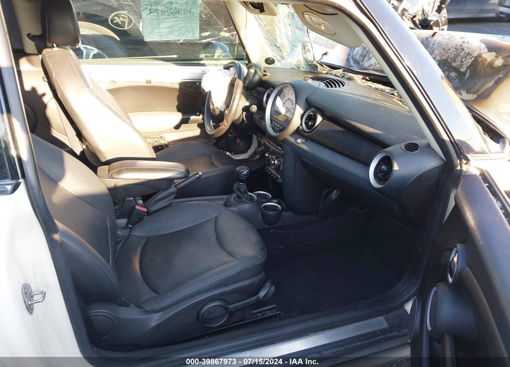 2012 MINI COOPER VIN: WMWSU3C50CT256774
