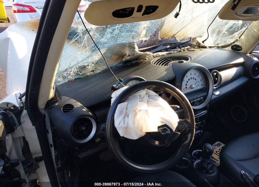 2012 MINI COOPER VIN: WMWSU3C50CT256774