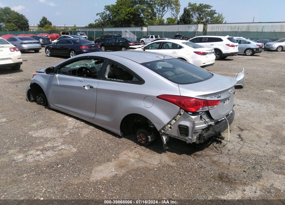 2013 HYUNDAI ELANTRA SE VIN: KMHDH6AE3DU009034