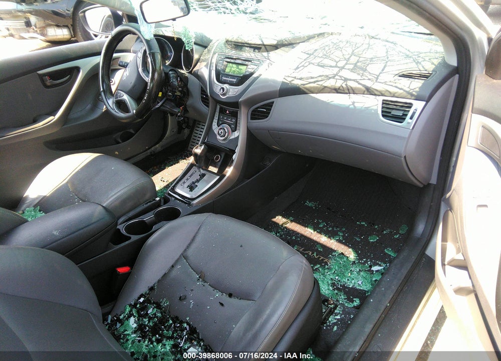 2013 HYUNDAI ELANTRA SE VIN: KMHDH6AE3DU009034