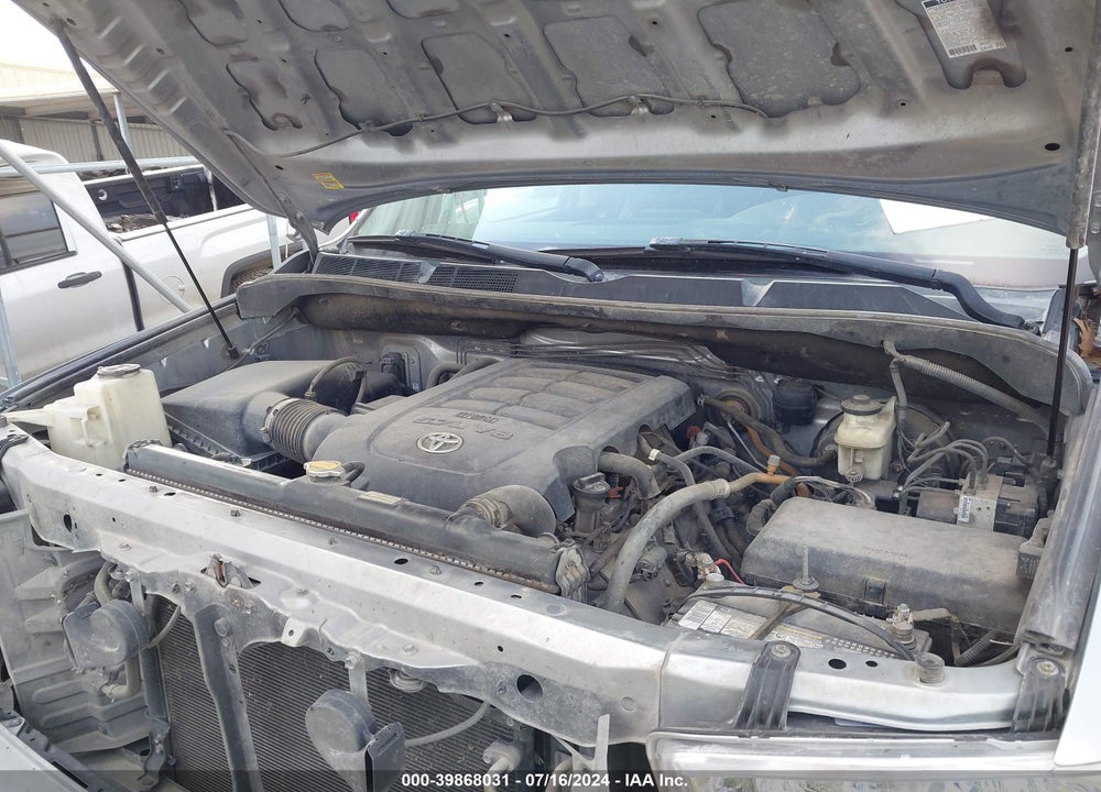 2011 TOYOTA TUNDRA LIMITED 5.7L V8 VIN: 5TFFY5F19BX104836