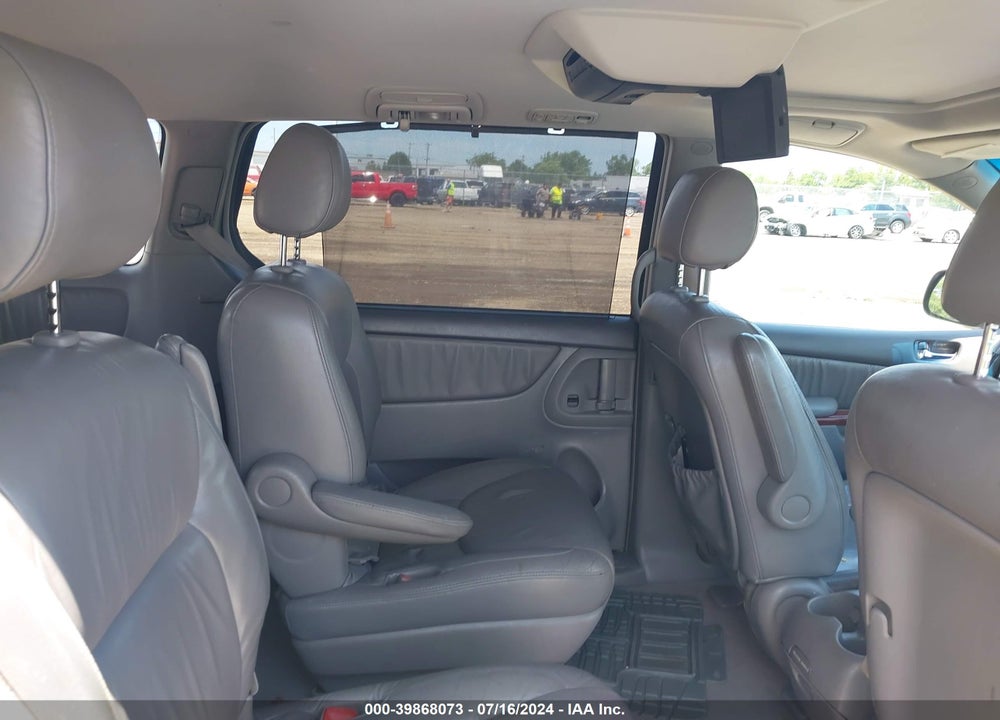 2004 TOYOTA SIENNA XLE VIN: 5TDZA22C34S136648
