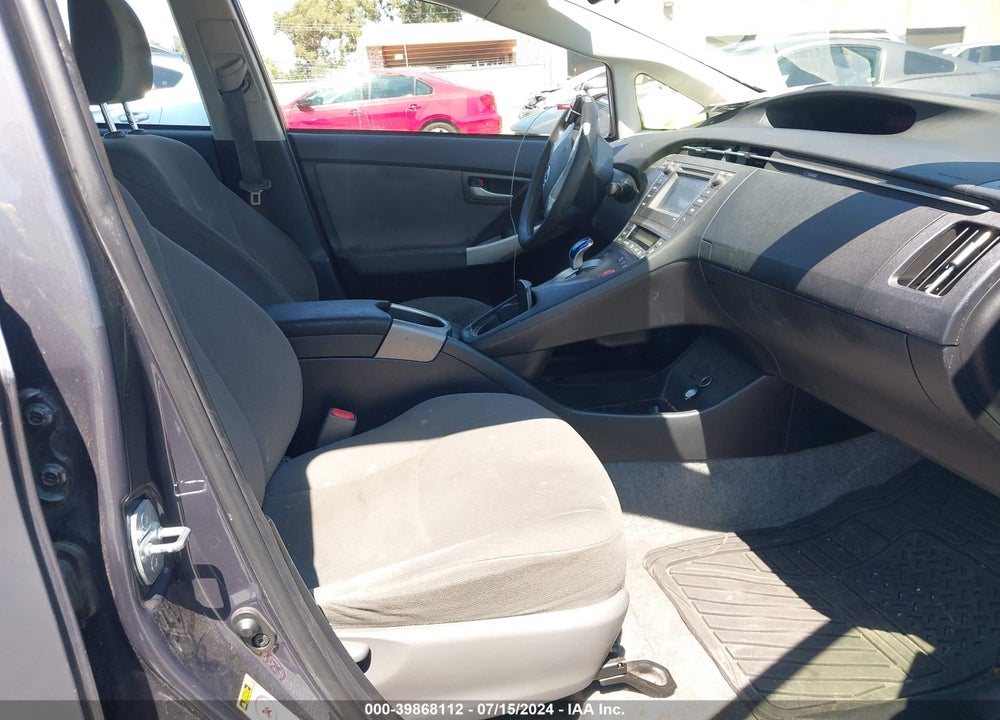 2015 TOYOTA PRIUS TWO VIN: JTDKN3DU7F1928562