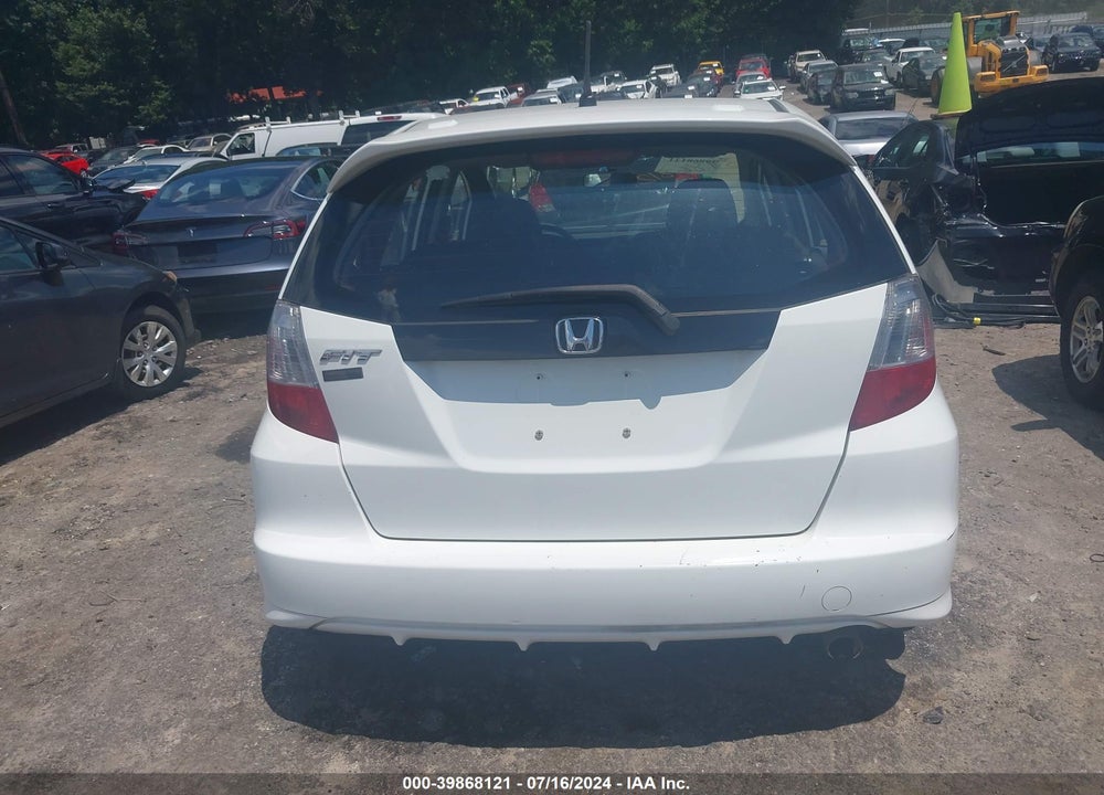 2012 HONDA FIT SPORT VIN: JHMGE8H59CS003047