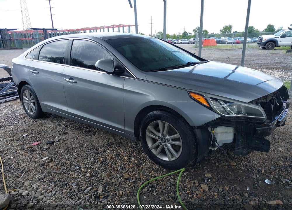 2015 HYUNDAI SONATA SE VIN: 5NPE24AF8FH037206