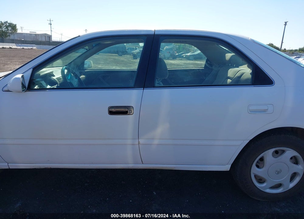 1997 TOYOTA CAMRY LE V6 VIN: JT2BF22K9V0074552
