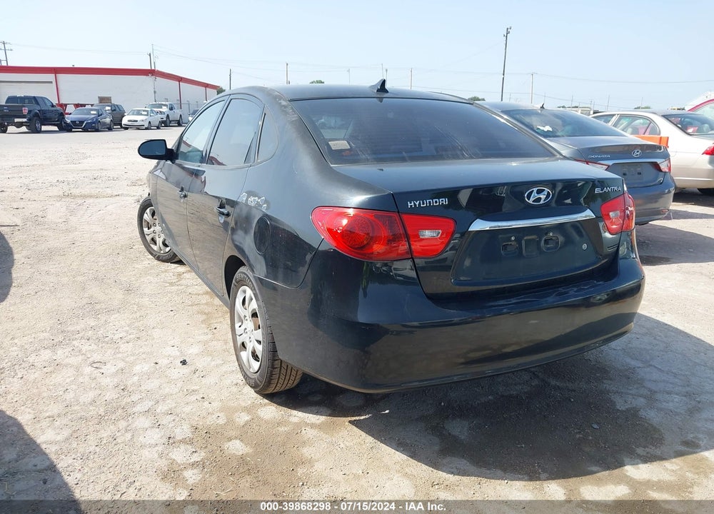 2010 HYUNDAI ELANTRA GLS VIN: KMHDU4AD8AU990156