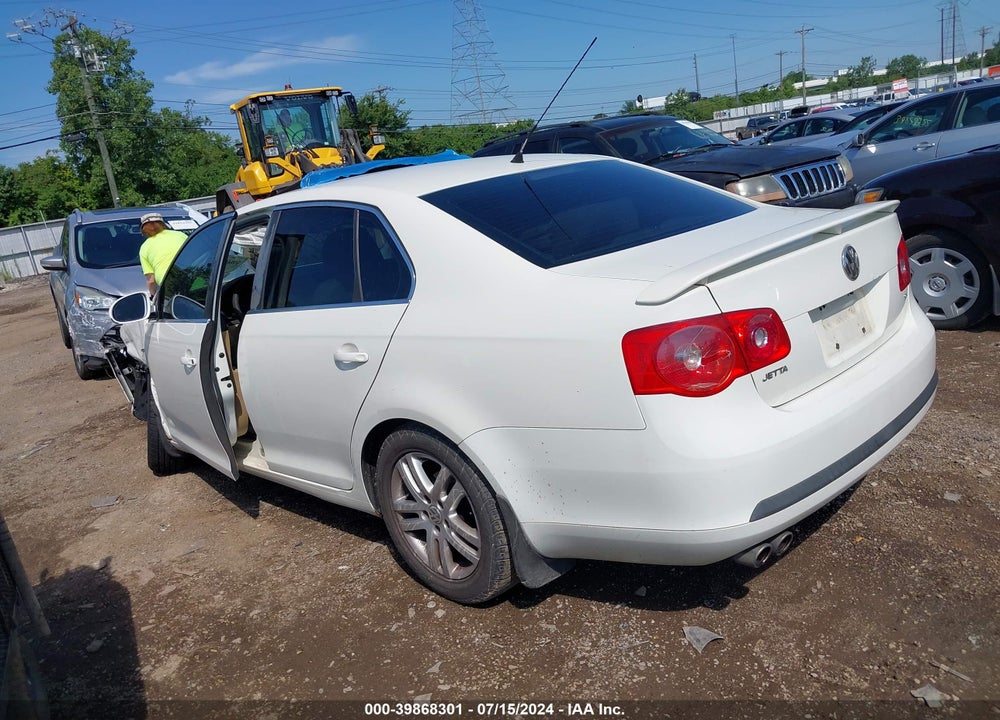 2007 VOLKSWAGEN JETTA WOLFSBURG EDITION VIN: 3VWEF71K67M196060
