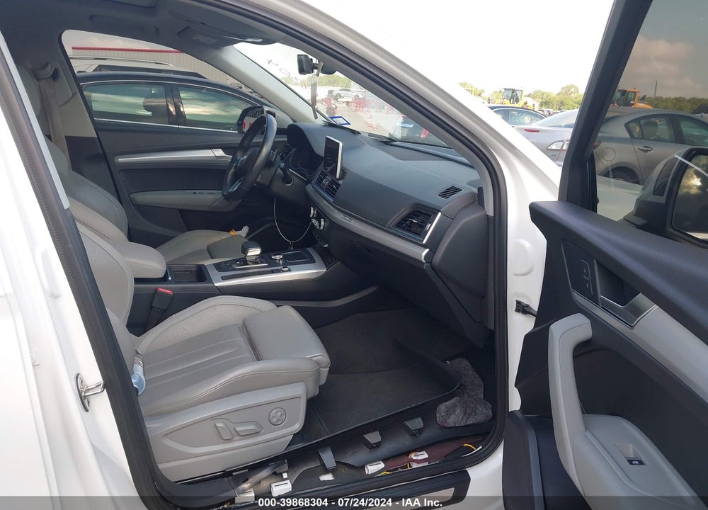 2018 AUDI Q5 VIN: WA1BNAFY5J2019950