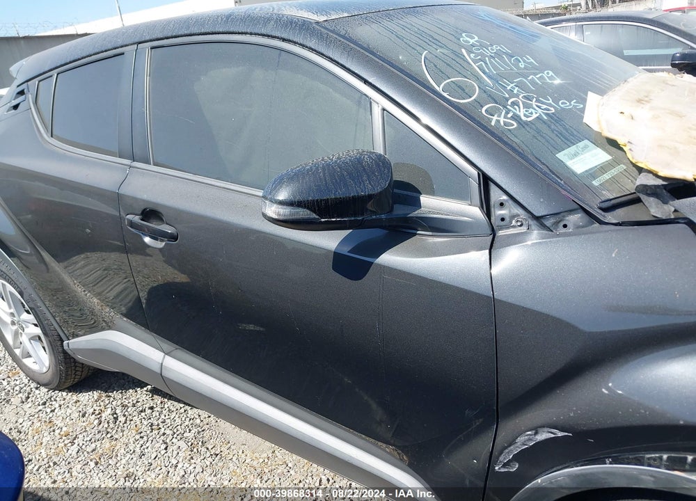 2020 TOYOTA C-HR LE VIN: JTNKHMBX8L1067779