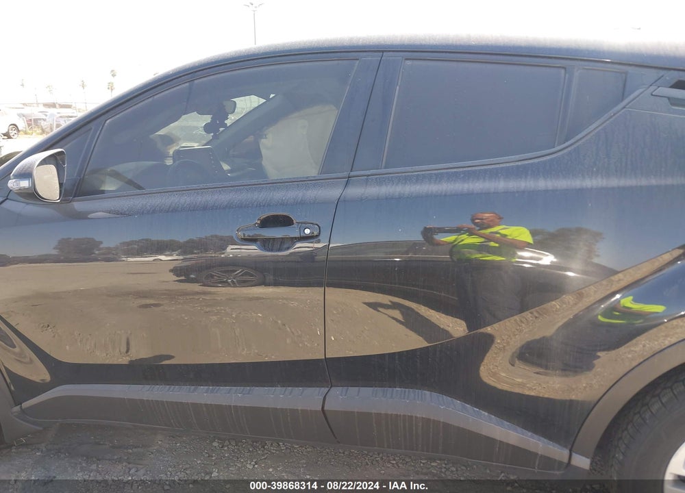 2020 TOYOTA C-HR LE VIN: JTNKHMBX8L1067779
