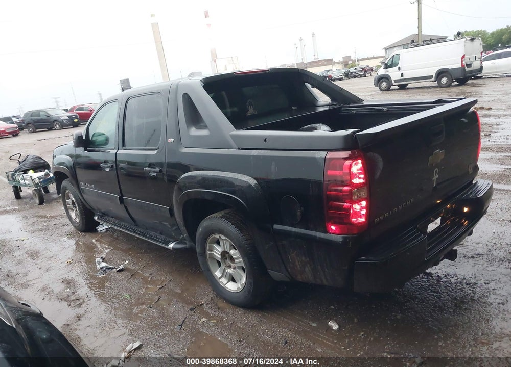 2011 CHEVROLET AVALANCHE 1500 LT1 VIN: 3GNTKFE31BG219049