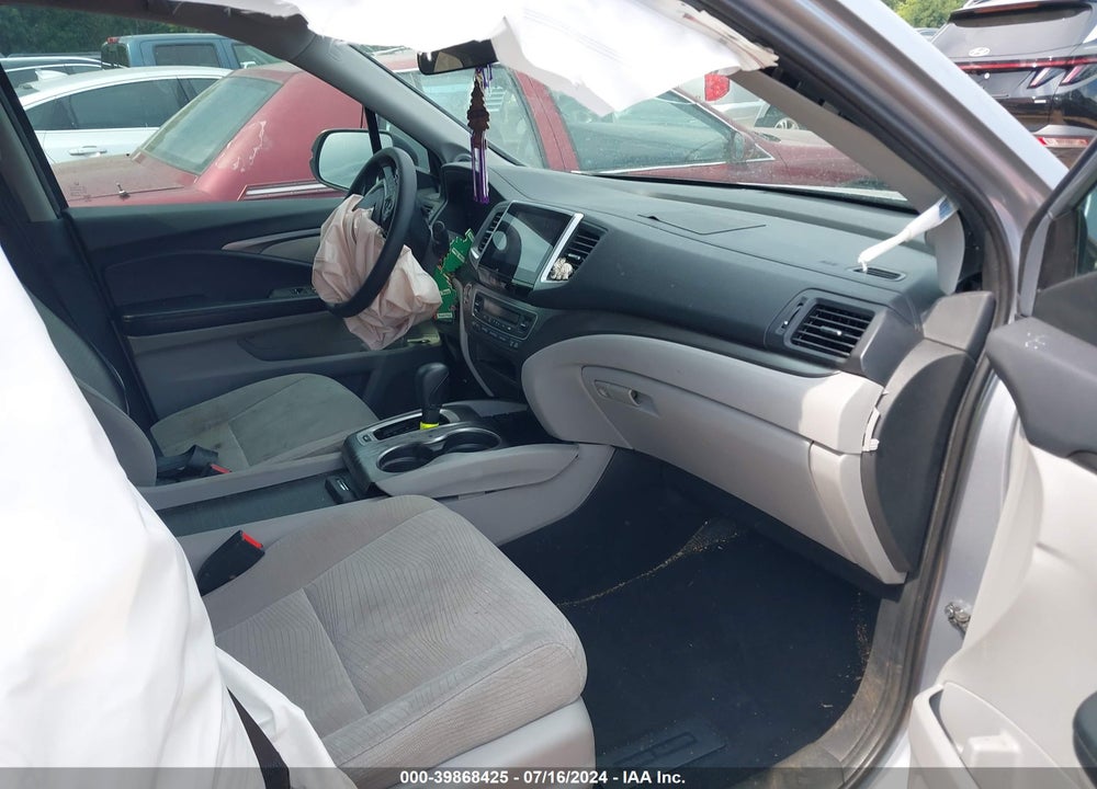 2018 HONDA PILOT EX VIN: 5FNYF6H36JB072357