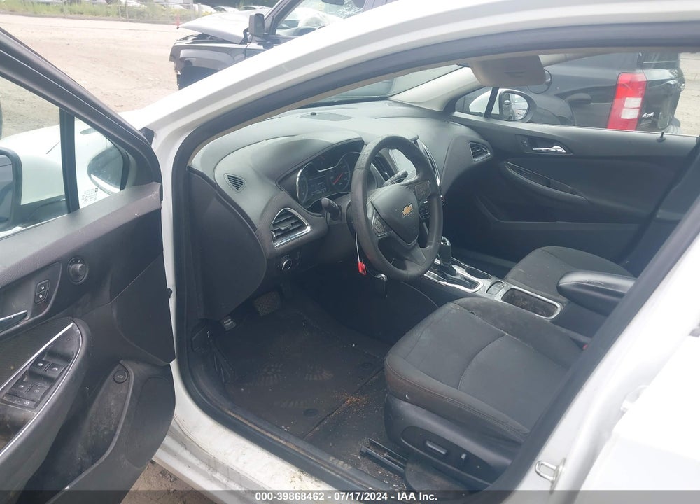 2018 CHEVROLET CRUZE LT AUTO VIN: 1G1BE5SM6J7112147