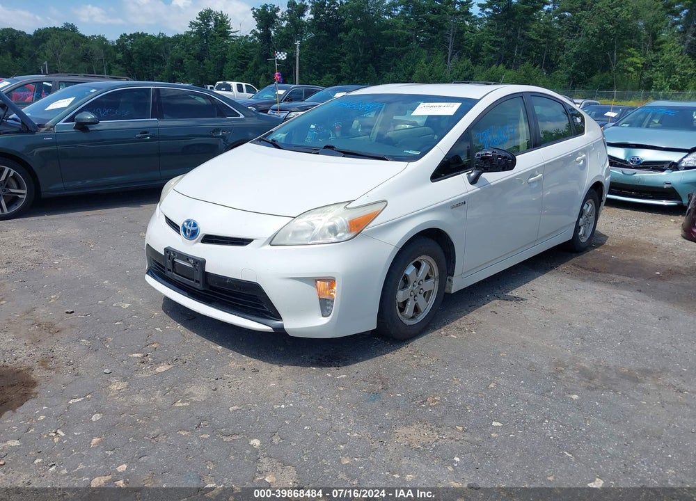2013 TOYOTA PRIUS TWO VIN: JTDKN3DU7D5562219