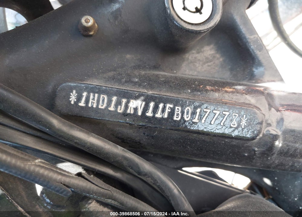 2015 HARLEY-DAVIDSON FLS SOFTAIL SLIM VIN: 1HD1JRV11FB017778