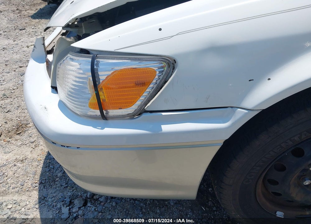2000 TOYOTA CAMRY LE VIN: 4T1BG22K7YU986450