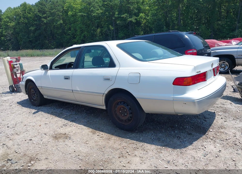 2000 TOYOTA CAMRY LE VIN: 4T1BG22K7YU986450