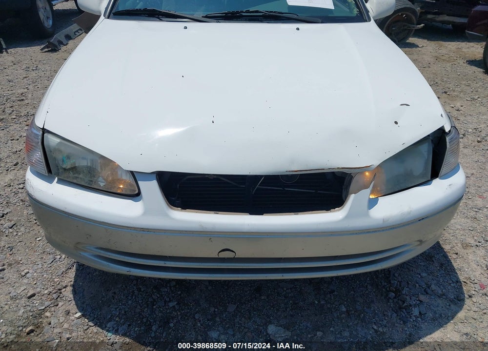 2000 TOYOTA CAMRY LE VIN: 4T1BG22K7YU986450
