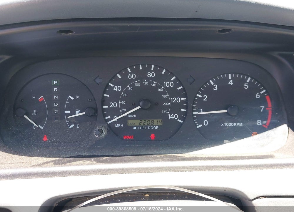 2000 TOYOTA CAMRY LE VIN: 4T1BG22K7YU986450