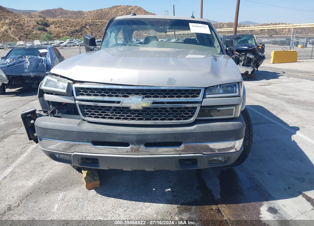 2005 CHEVROLET SILVERADO 2500HD LT VIN: 1GCHK23U45F941768