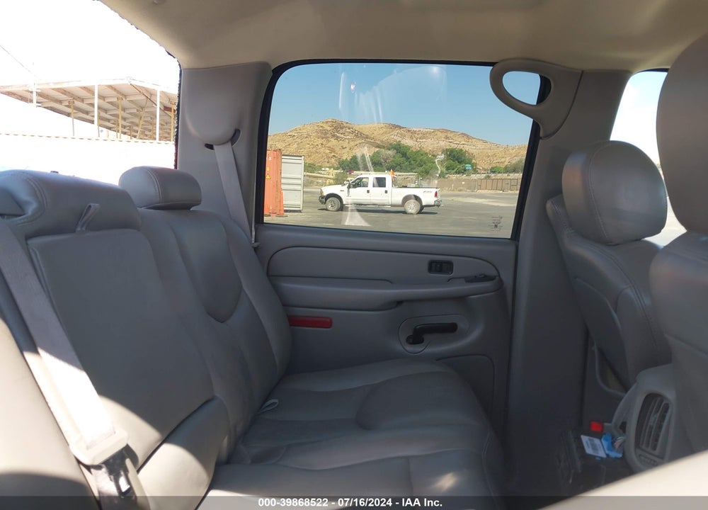 2005 CHEVROLET SILVERADO 2500HD LT VIN: 1GCHK23U45F941768