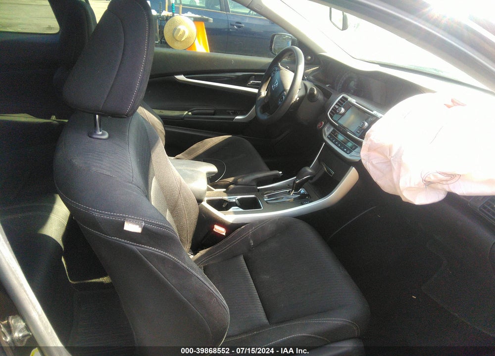 2015 HONDA ACCORD EX VIN: 1HGCT1B70FA800807