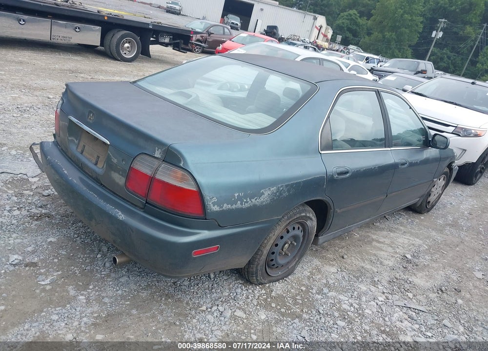 1997 HONDA ACCORD LX VIN: 1HGCD5639VA255460