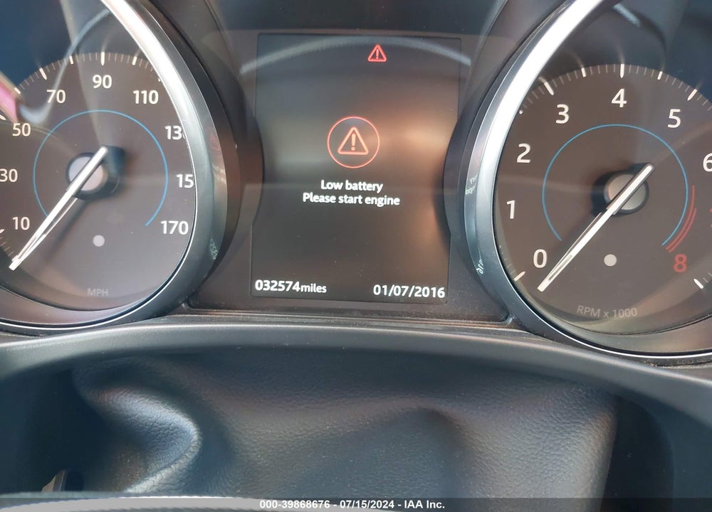 2018 JAGUAR XE 25T PREMIUM VIN: SAJAD4FX1JCP35110