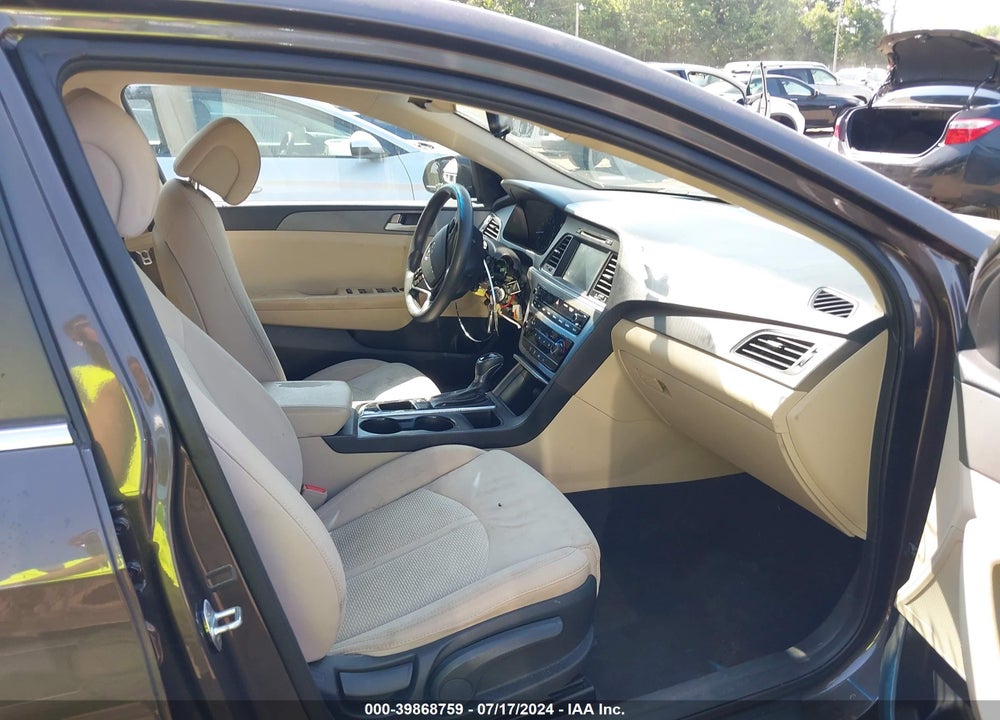 2016 HYUNDAI SONATA SE VIN: 5NPE24AF0GH286648