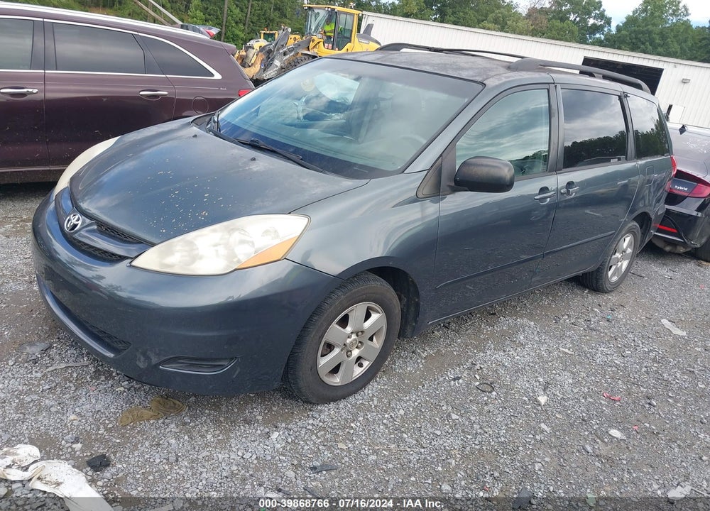 2010 TOYOTA SIENNA LE VIN: 5TDKK4CC1AS307126