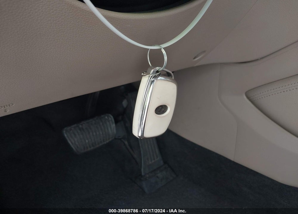 2017 HYUNDAI TUCSON LIMITED VIN: KM8J33A26HU394228