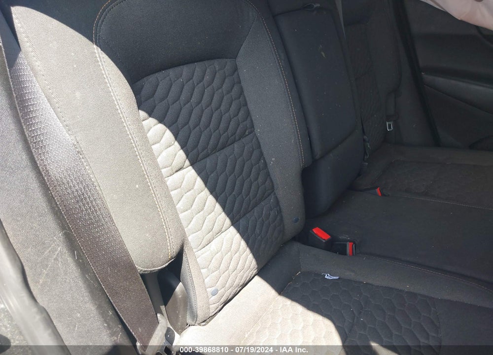 2018 CHEVROLET EQUINOX LT VIN: 2GNAXSEV7J6133046