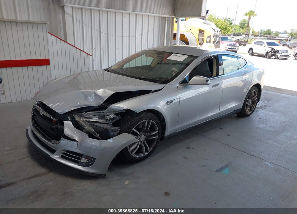 2013 TESLA MODEL S VIN: 5YJSA1CN1DFP08106