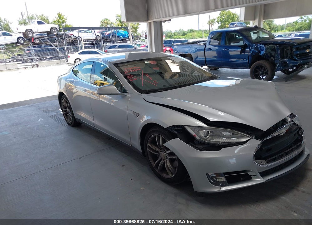 2013 TESLA MODEL S VIN: 5YJSA1CN1DFP08106