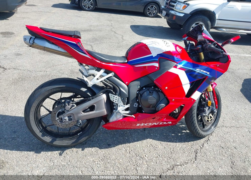 2021 HONDA CBR600 RR VIN: JH2PC40H3MK700065